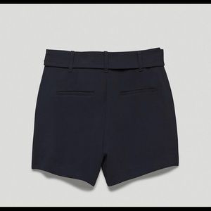 Aritzia Wilfred Tie-Front Shorts